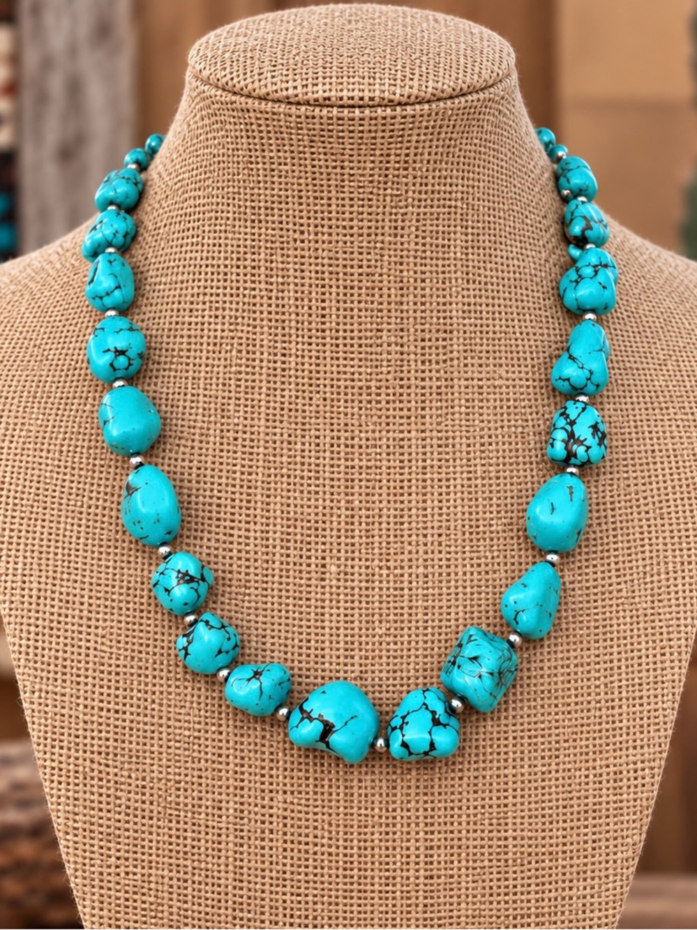 Southwestern Turquoise Colored Howlite Stone Necklace Vintage PRETTY 🔥